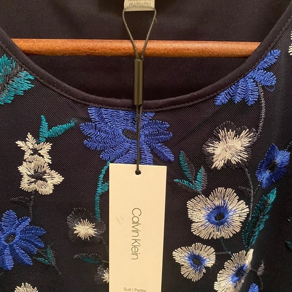 NEW Calvin Klein Blouse, Floral and Sheer - Picture 2 of 7